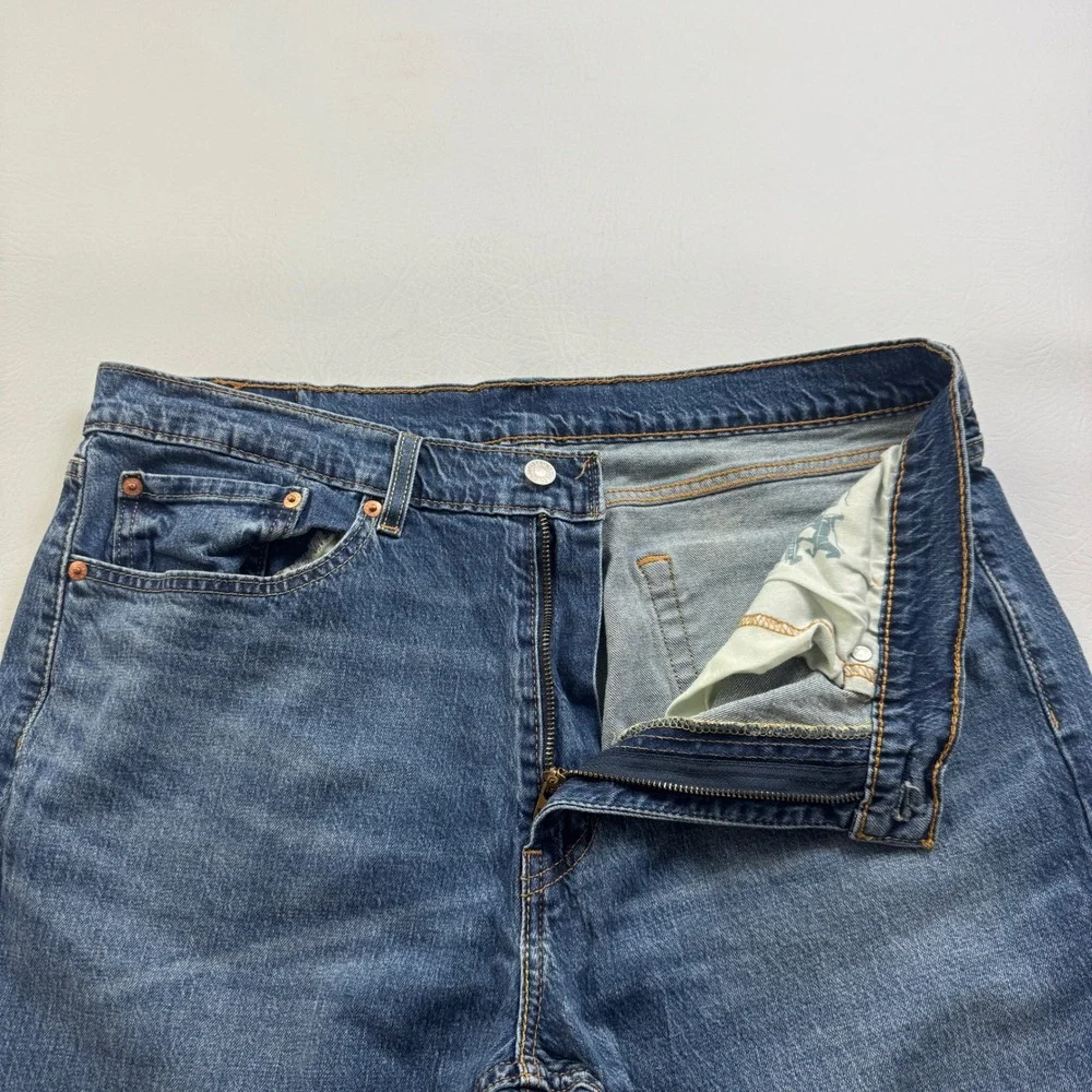 Levis 505 Regular Fit Straight Leg Mens Jeans 36x32 Medium Wash Blue 00505-2309
